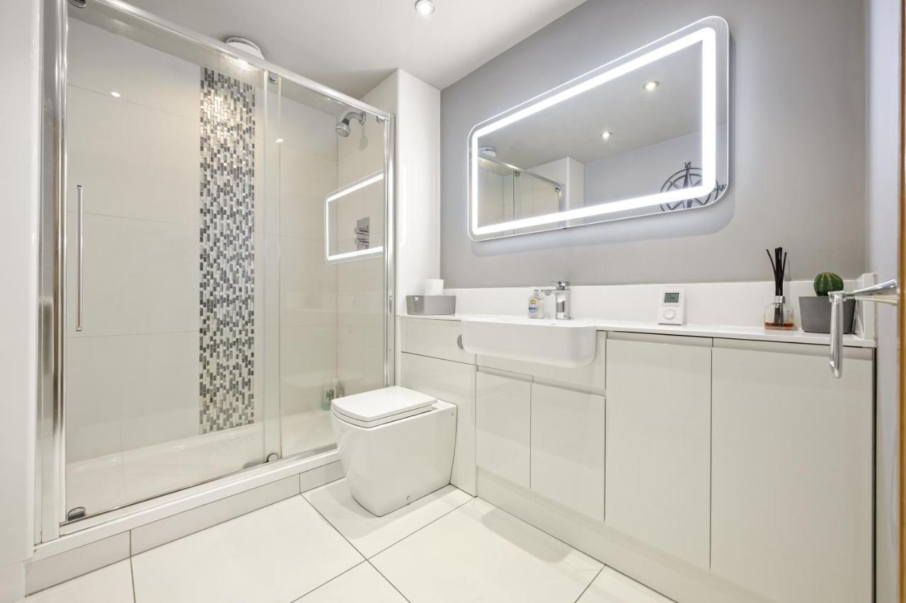 Lovely 2 Double Bedroom Flat With Patio Mánchester Exterior foto